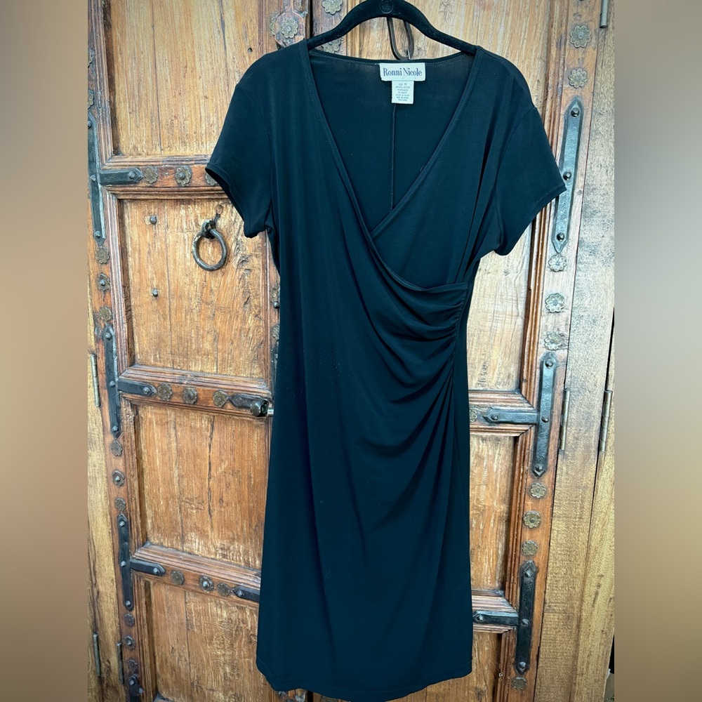 Ronni Nicole Black Midi Dress Sz 10 GUC